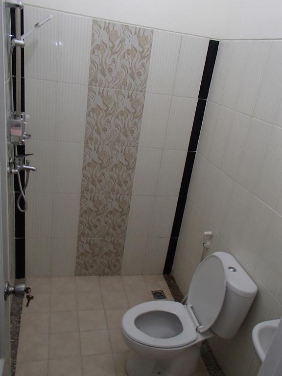 Shakila Guest House Malang Room photo