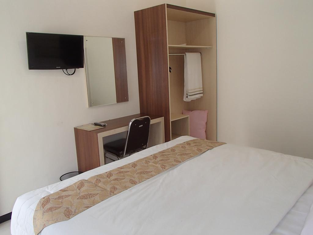 Shakila Guest House Malang Room photo